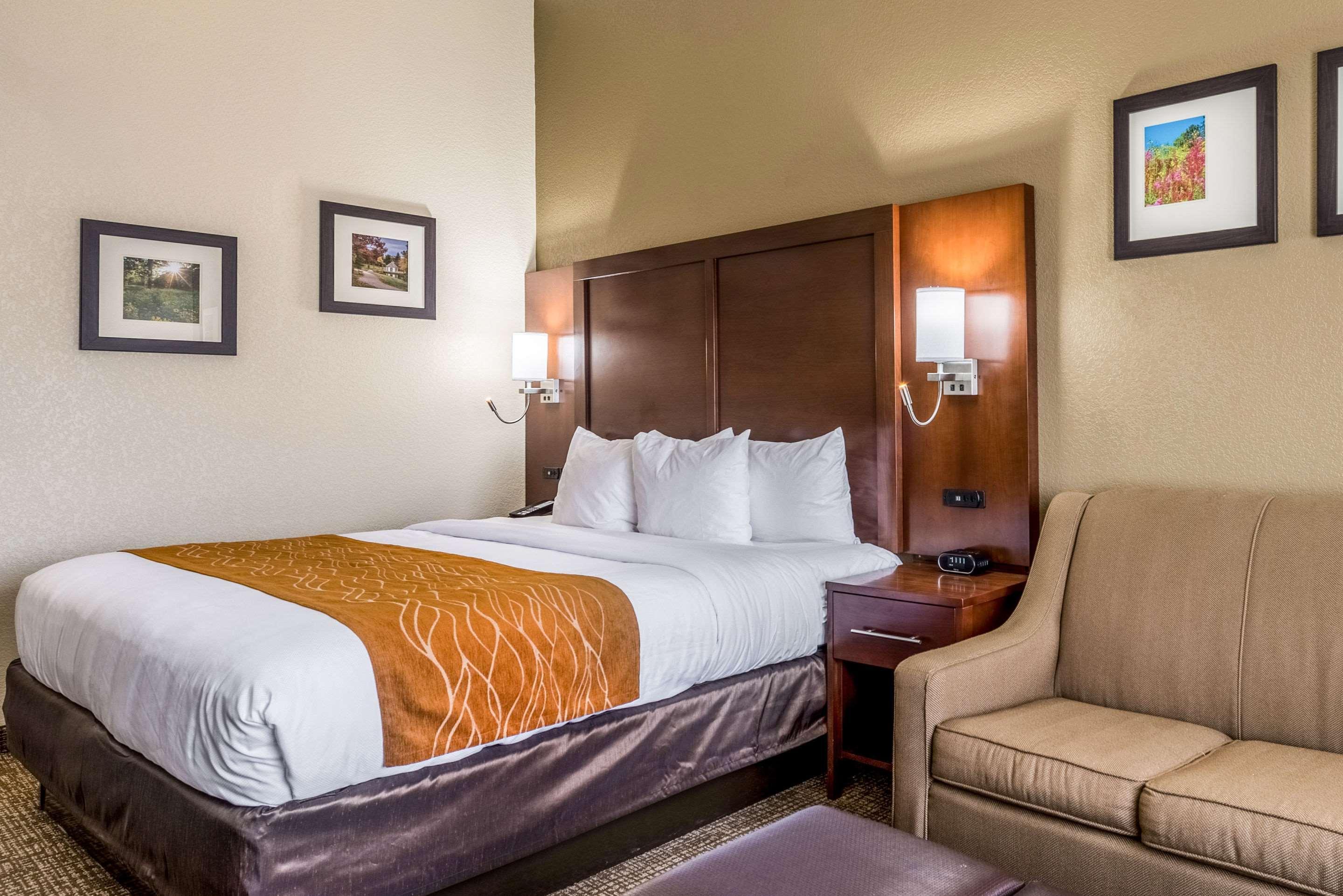 Comfort Inn & Suites Dayton North Exteriér fotografie